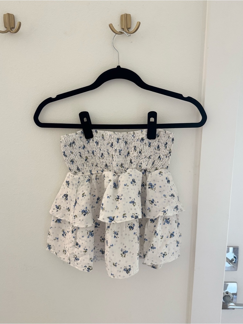 Storia Smocked Tiered Floral Skirt - White with Blue Flowers